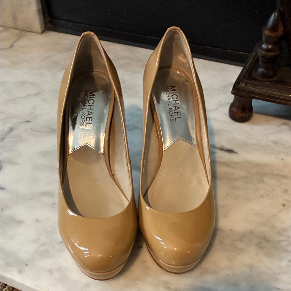 Michael Kors Nude Patent Leather Platform Pumps - Picture 2 of 8